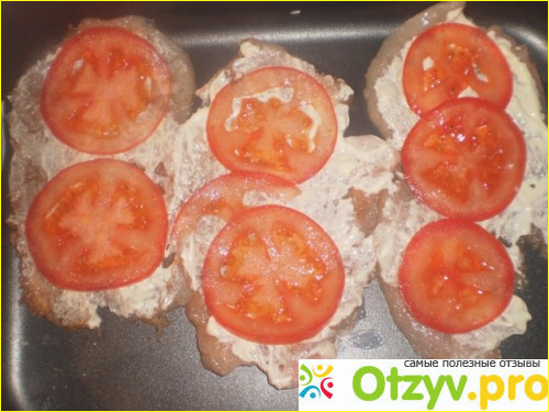 Курочка под сыром с помидорами