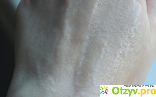 Пилинг-скатка Mizon Яблочный / Apple smoothie peeling gel фото4