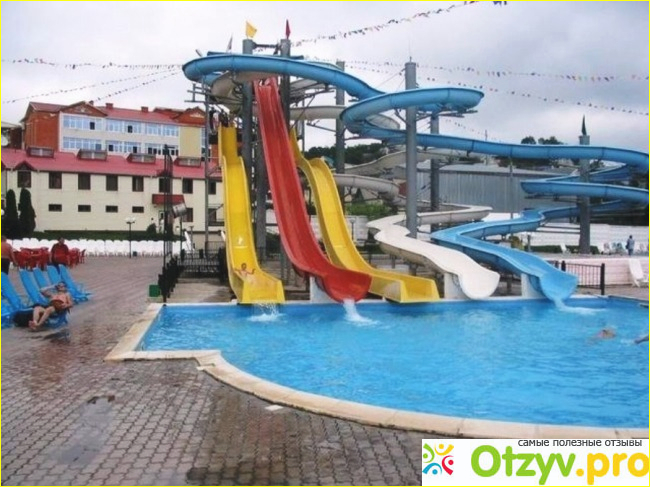 Поселок Новомихайловское отдых и не только.