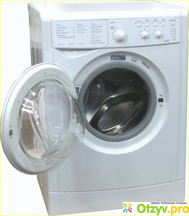 Стиральная машина Indesit IWE 6105