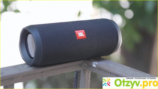 Достоинства JBL Flip 4 Black