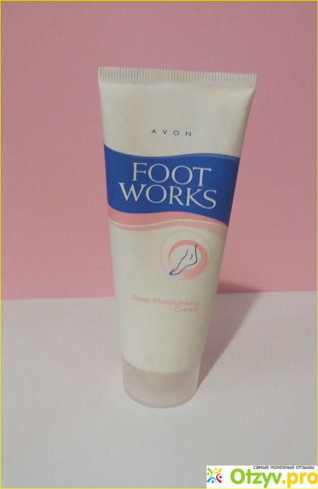 Отзыв о Крем для ног увлажняющий Avon Foot Works