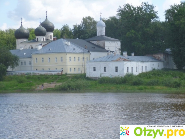 Прогулка на экскурсионном теплоходе Вече, по р. Волхов до Варлаамо-Хутынского монастыря в Великом Новгороде фото2