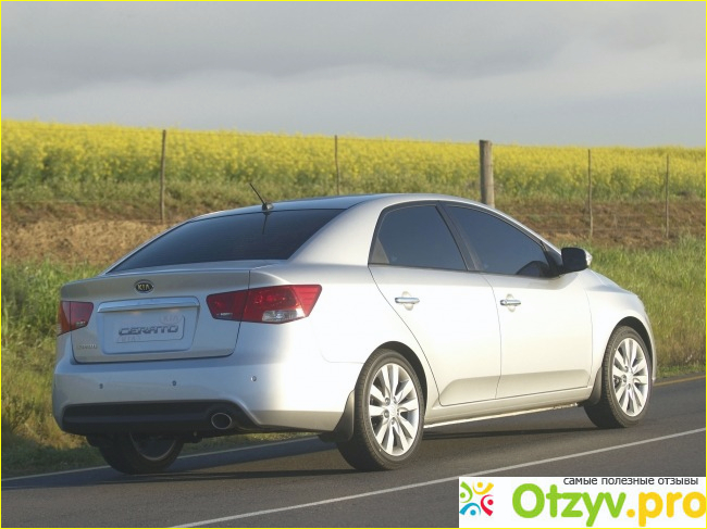 Достоинства автомобиля Kia Cerato.