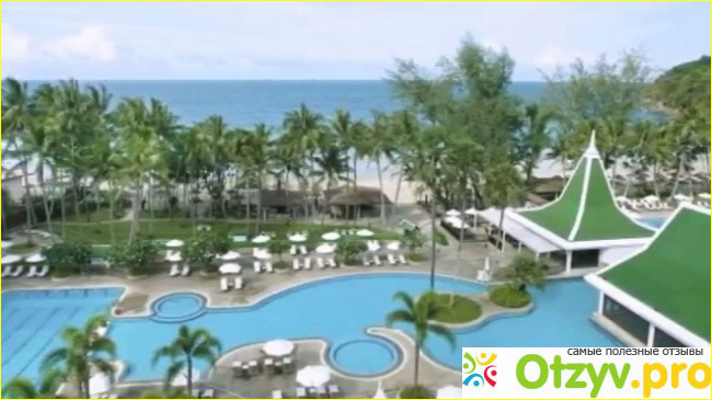 3. Naithonburi Beach Resort.