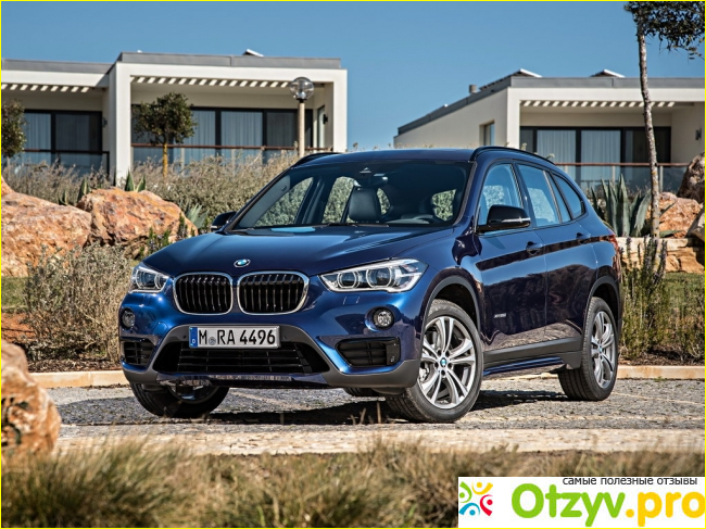 Какая модель BMW X1 лучше?