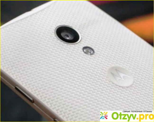 Смартфон Motorola Moto X.