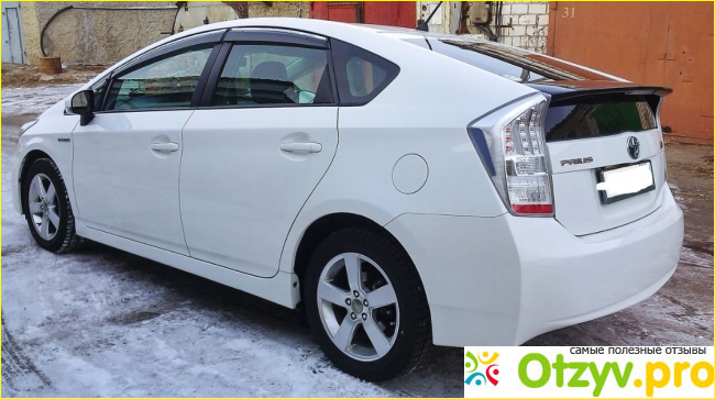 Отзывы toyota prius фото1