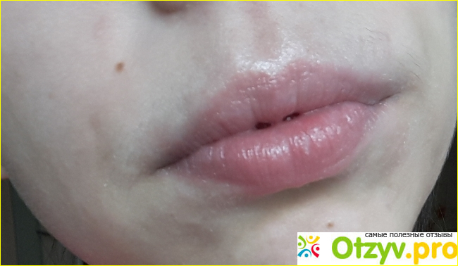 Бальзам для губ Eos Strawberry Sorbet фото2