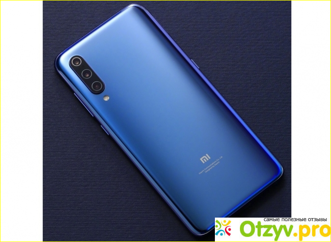 Смартфон Xiaomi Mi9.