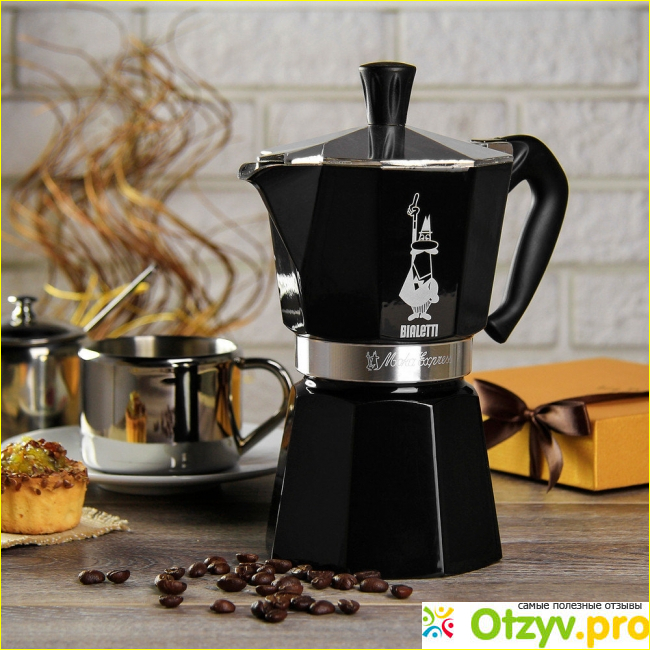 Кофеварка гейзерная Bialetti Moka Express.