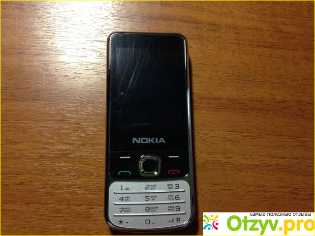 Телефон Nokia 6700. 