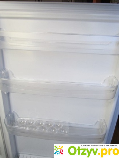 Двухкамерный холодильник Indesit TIA 16 фото4