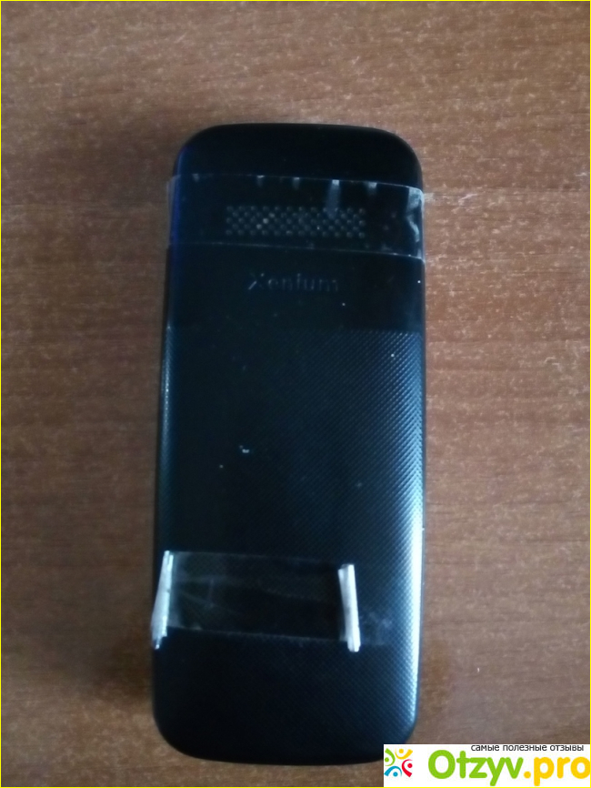 Мобильный телефон Philips Xenium E109 фото1