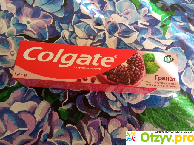 Зубная паста Colgate Гранат с фторидом и кальцием Уход и укрепление эмали с мятно-гранатовым вкусом фото1