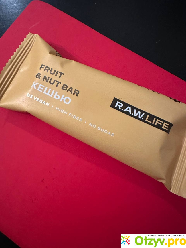 Фруктово-ореховый батончик R.A.W. LIFE кешью фото1